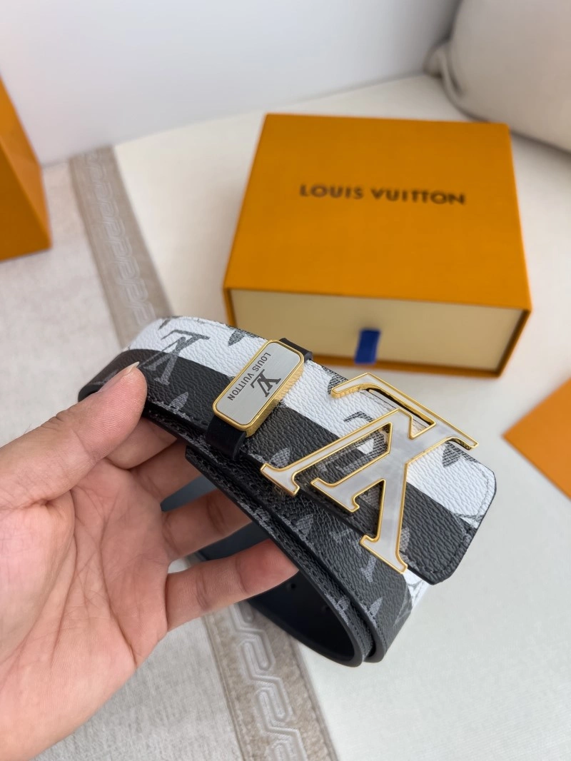 UrbanChic Louis Vuitton Belts 300003