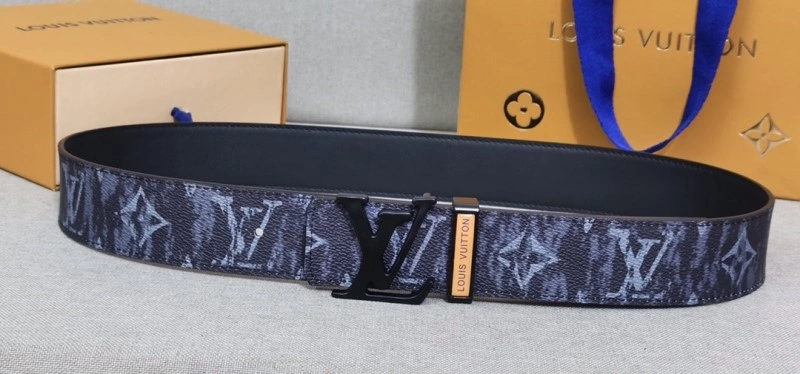MultiPurpose Louis Vuitton Belts 300000