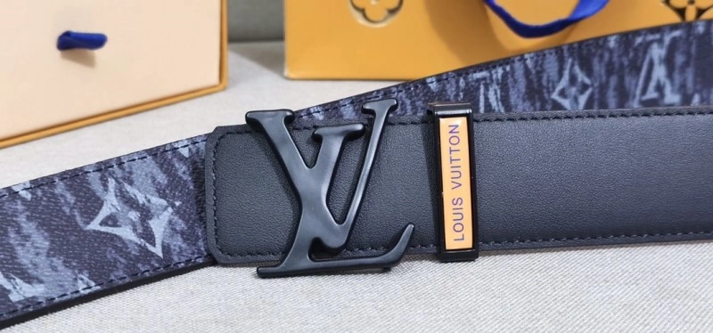 MultiPurpose Louis Vuitton Belts 300000