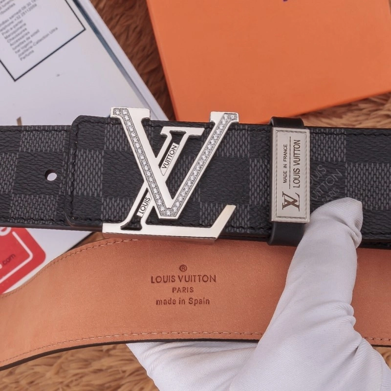 Unisex Louis Vuitton Belts 299979