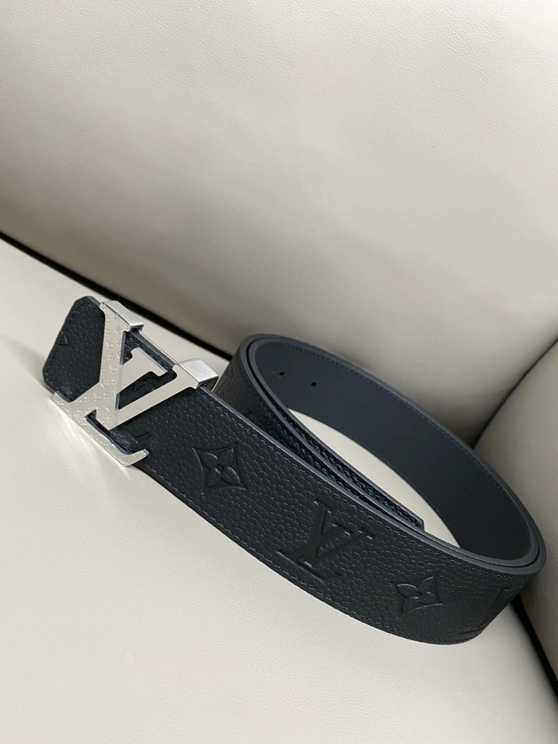 Sporty Louis Vuitton Belts 299990