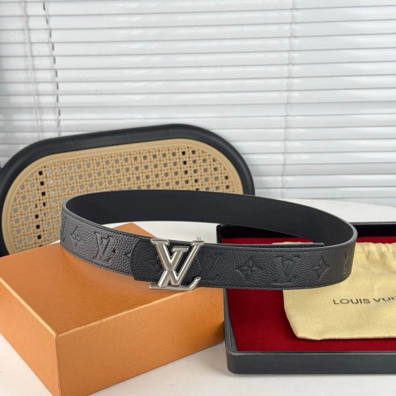 Louis Vuitton Belts Durable 299969