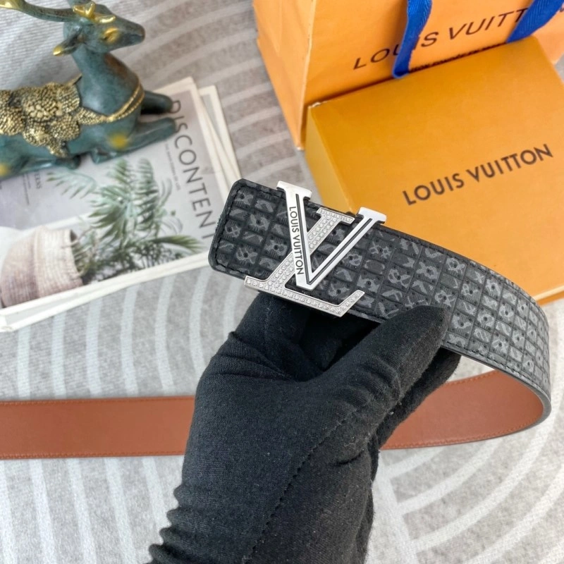 Louis Vuitton Belts Durable 299940
