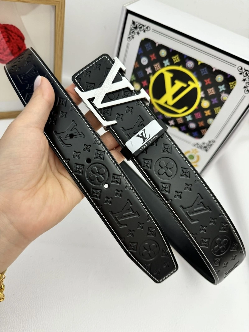 Bold Louis Vuitton Belts 299904