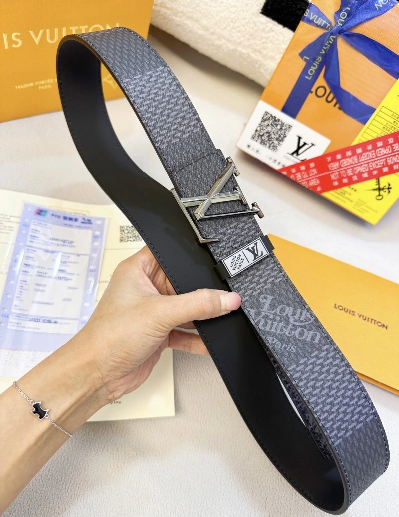 Louis Vuitton Belts Durable 299906