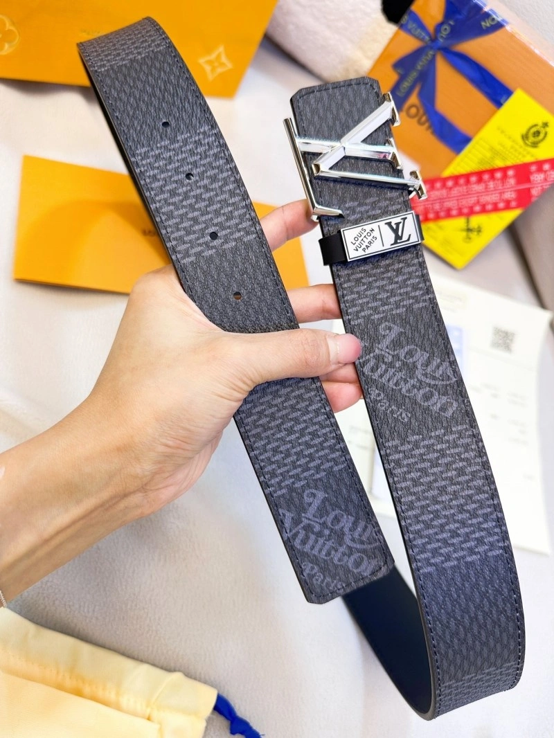 NewStyle Louis Vuitton Belts 299905