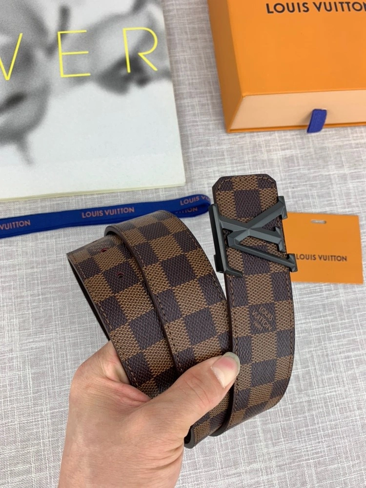 Effortless Louis Vuitton Belts 299900