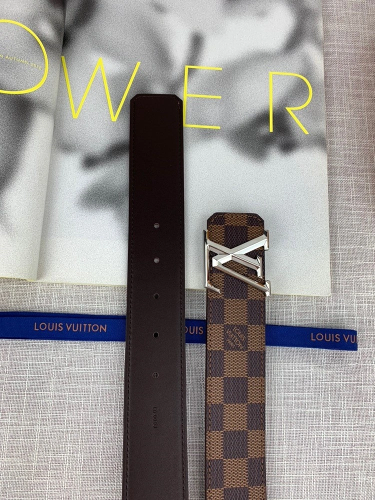 Breathable Louis Vuitton Belts 299901