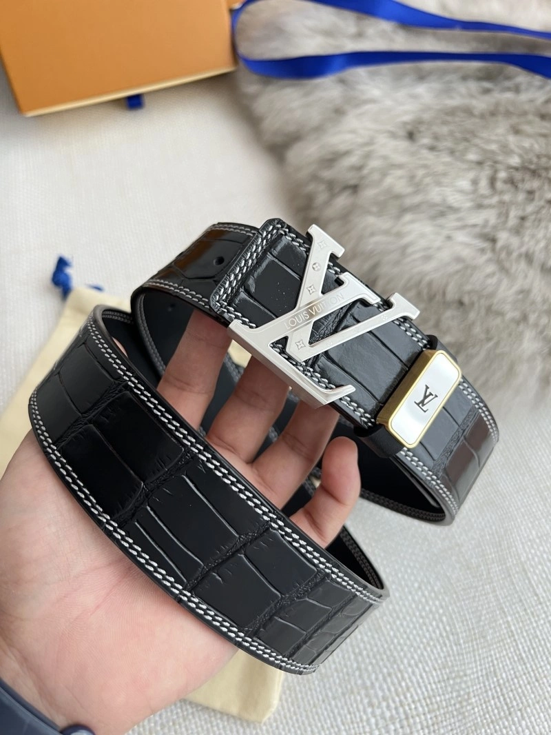 Sporty Louis Vuitton Belts 299888