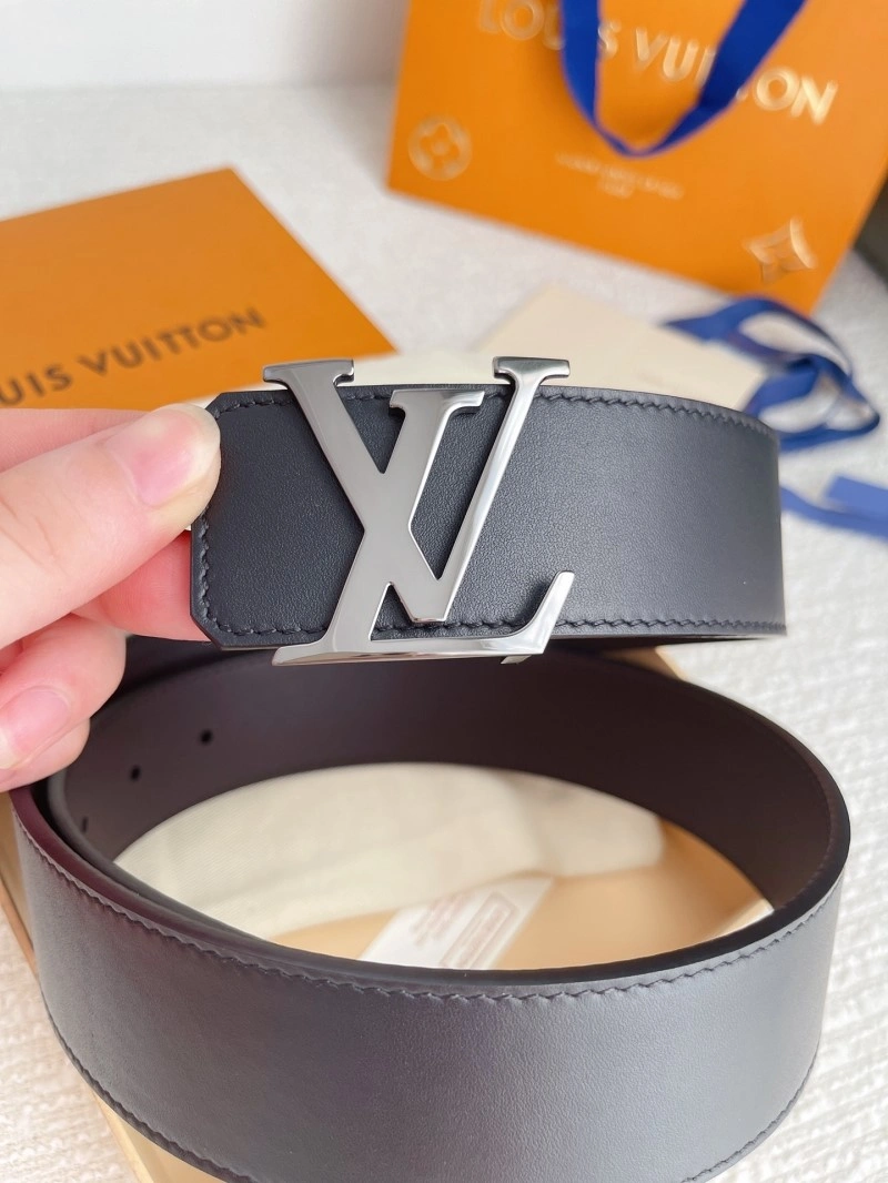 Seasonal Louis Vuitton Belts 299844