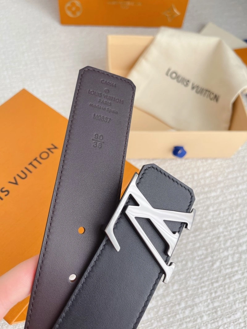 Seasonal Louis Vuitton Belts 299844