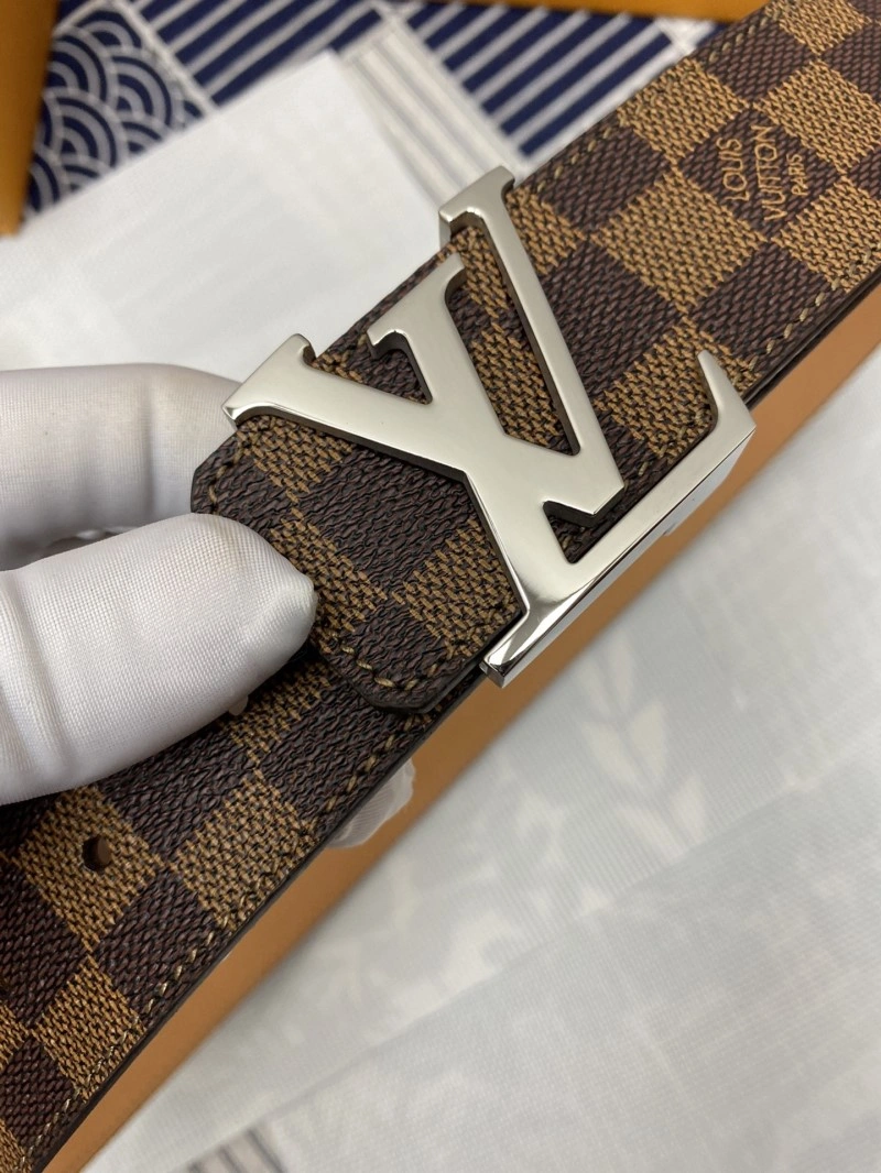 Sleek Louis Vuitton Belts 299803