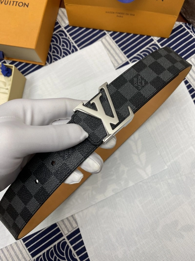 Louis Vuitton Belts Versatile 299782