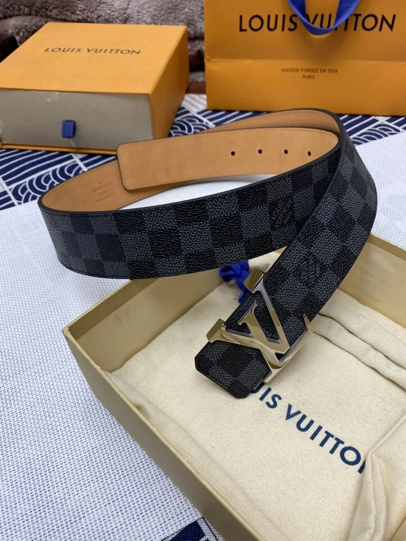 Louis Vuitton Belts Versatile 299782