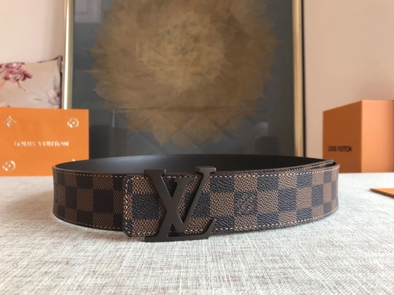 Louis Vuitton Belts UrbanChic 299787