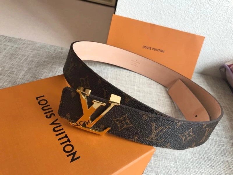 Casual Louis Vuitton Belts 299771