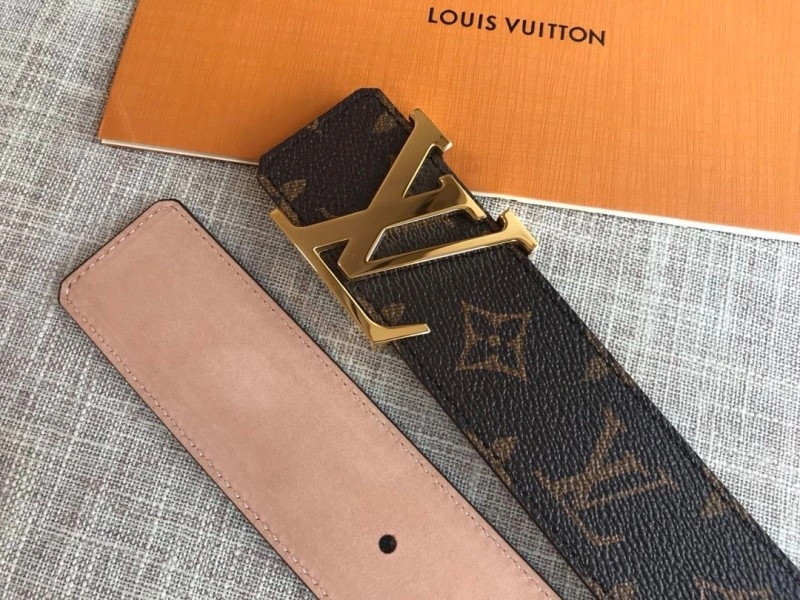 Casual Louis Vuitton Belts 299771