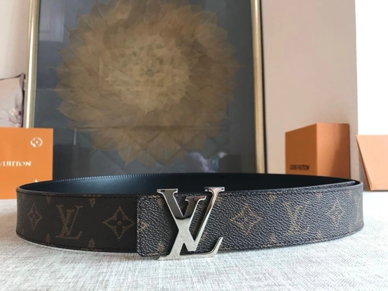 Louis Vuitton Belts ZipUp 299791