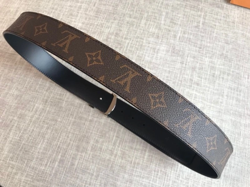 Louis Vuitton Belts ZipUp 299791