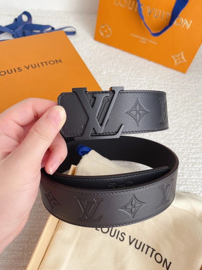 Lightweight Louis Vuitton Belts 299790