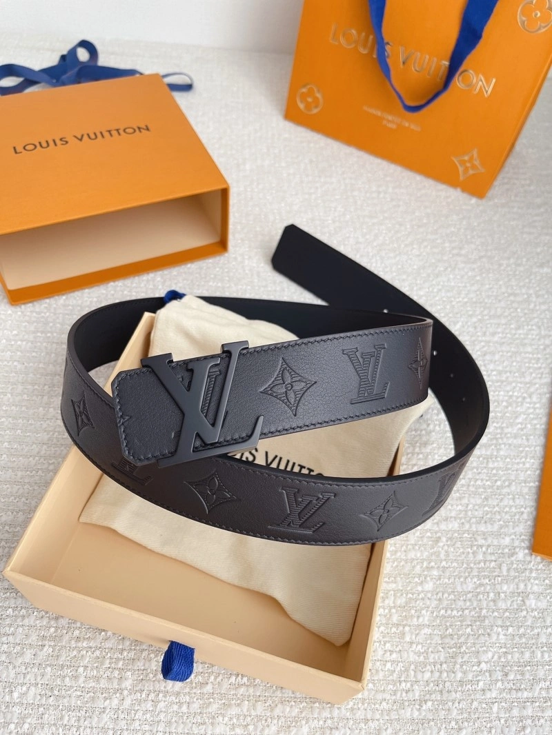 Lightweight Louis Vuitton Belts 299790