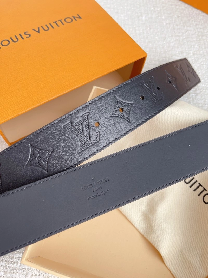 Lightweight Louis Vuitton Belts 299790