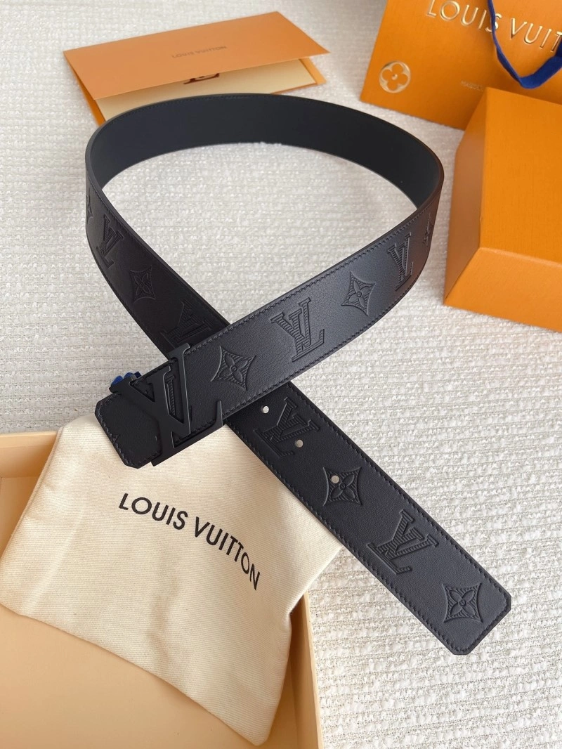 Lightweight Louis Vuitton Belts 299790