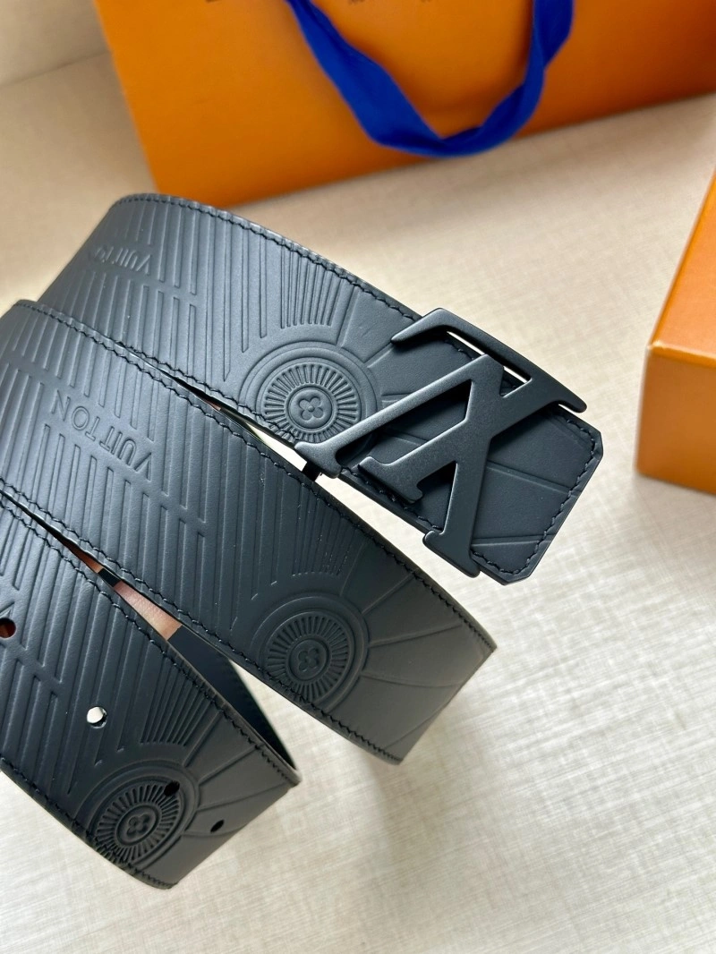 Flexible Louis Vuitton Belts 299761
