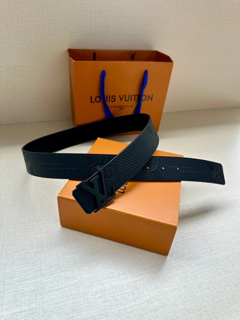 Flexible Louis Vuitton Belts 299761