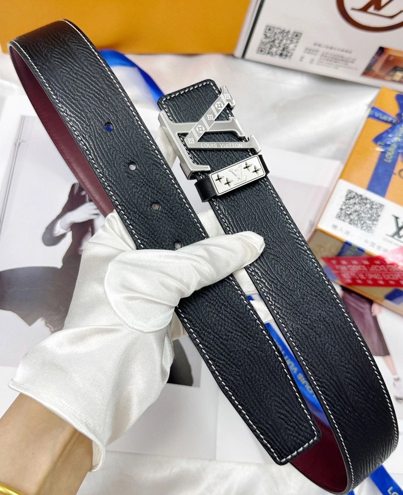 Unique Louis Vuitton Belts 299729