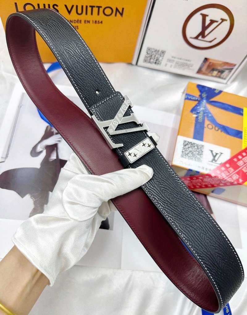 Unique Louis Vuitton Belts 299729