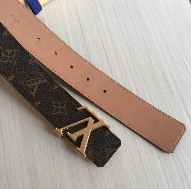 EyeCatching Louis Vuitton Belts 299718