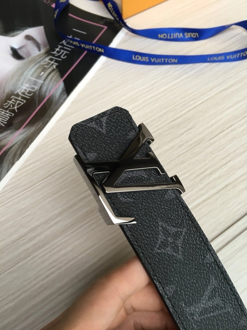 Louis Vuitton Belts Bright 299715