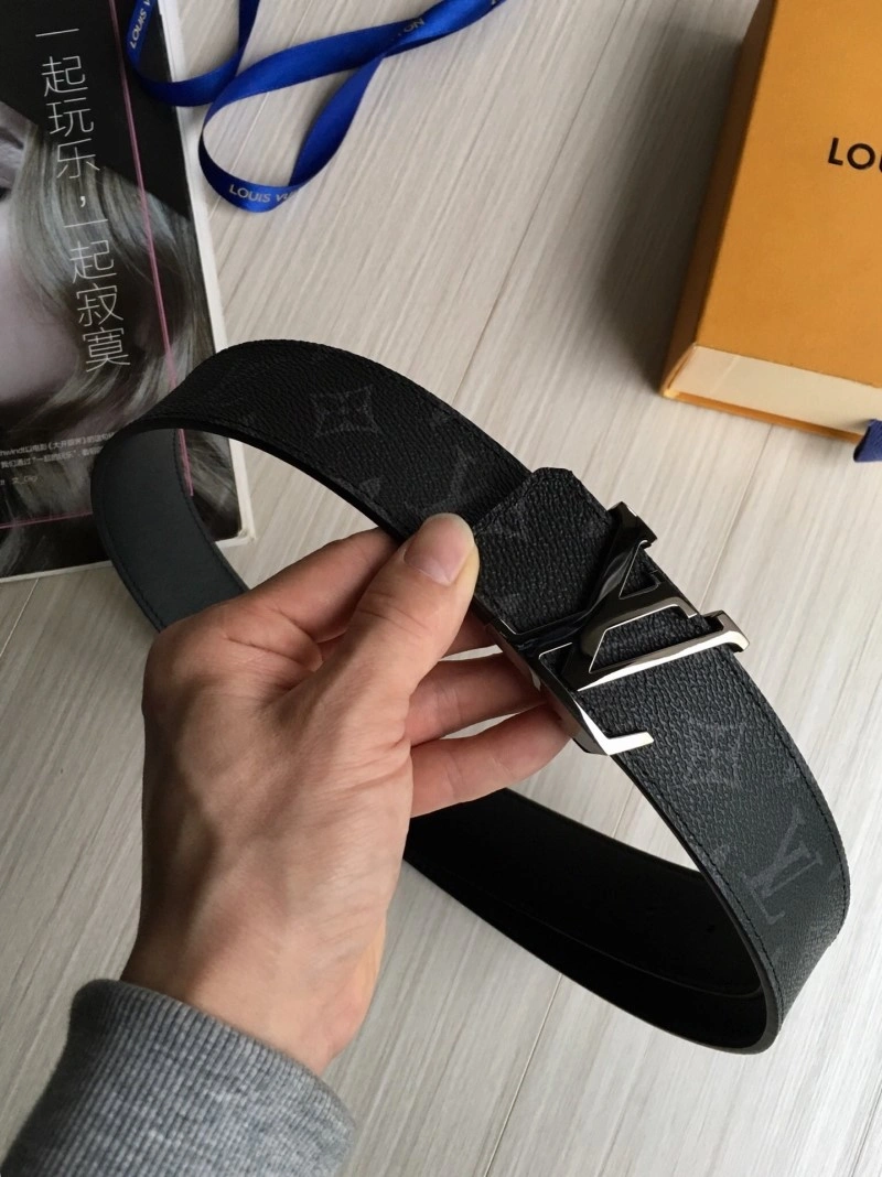 Louis Vuitton Belts Bright 299715