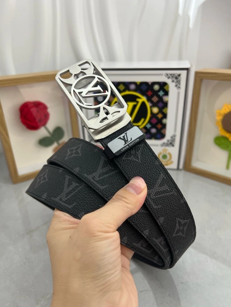 Louis Vuitton Belts OnTrend 299644