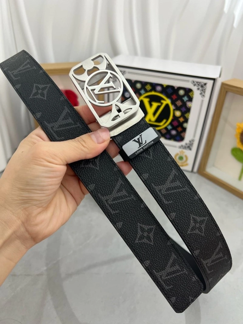 Louis Vuitton Belts OnTrend 299644