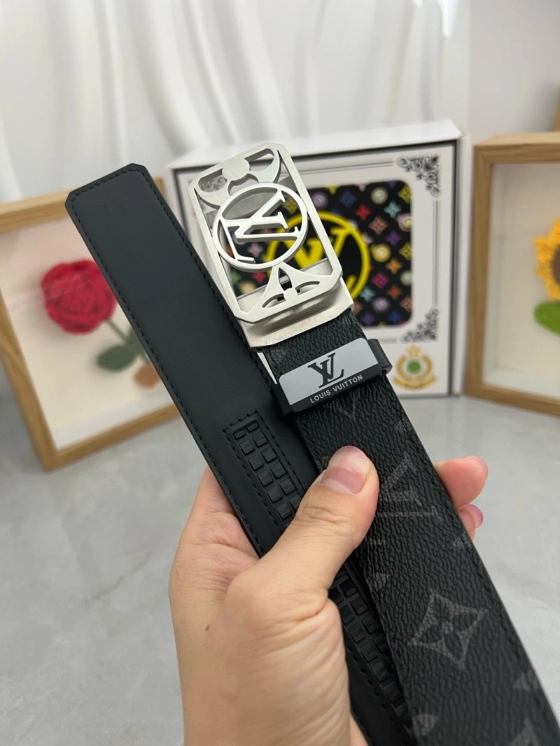 Louis Vuitton Belts OnTrend 299644