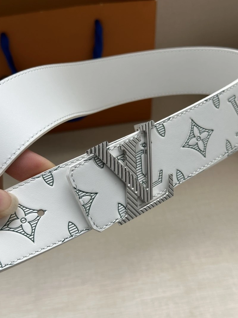 Stylish Louis Vuitton Belts 299635