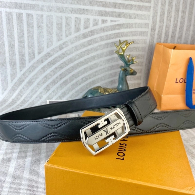 Seasonal Louis Vuitton Belts 299625