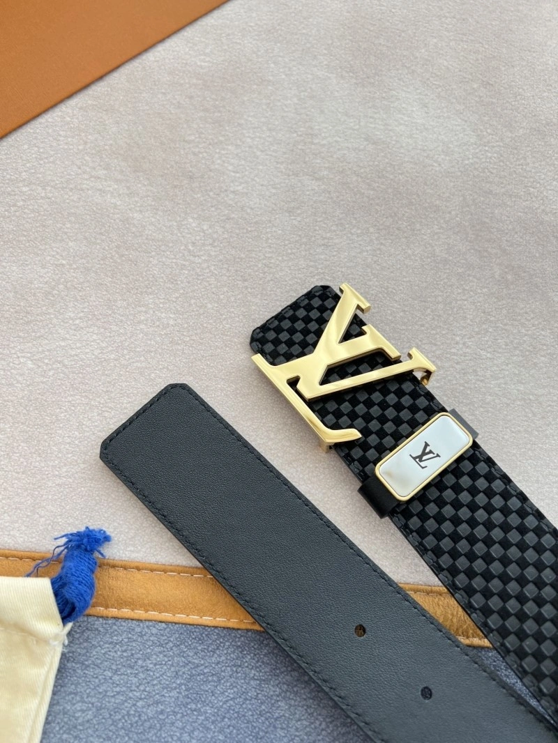 Functional Louis Vuitton Belts 299559