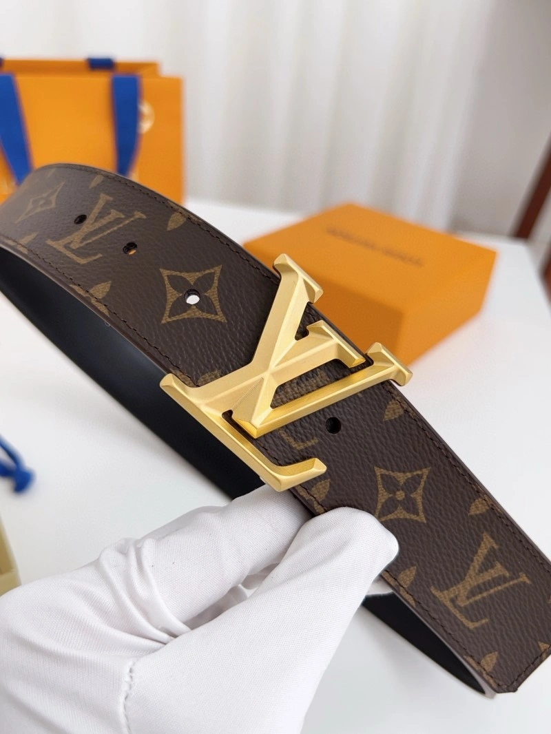Casual Louis Vuitton Belts 299549