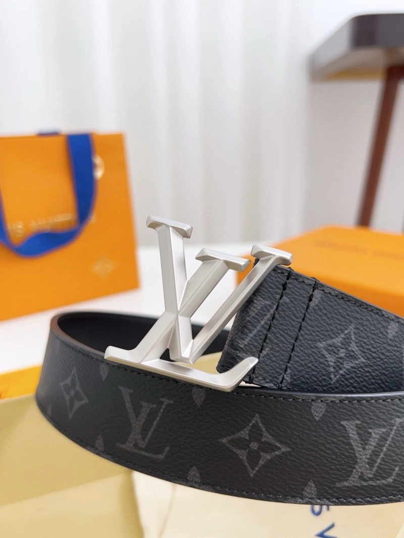 Breathable Louis Vuitton Belts 299548