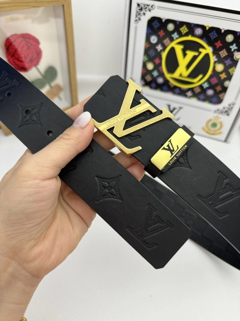 Snug Louis Vuitton Belts 299523