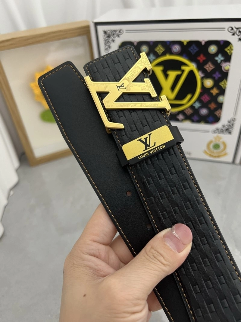 Louis Vuitton Belts Trendsetting 299522
