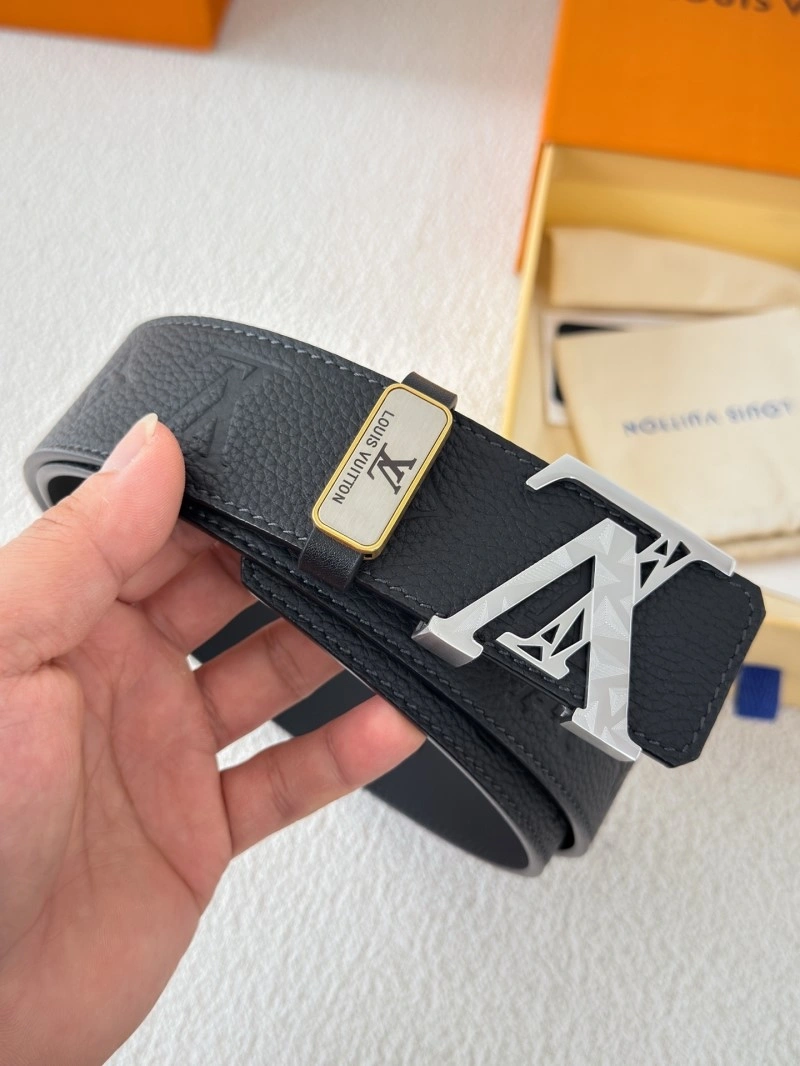 Minimalist Louis Vuitton Belts 299536