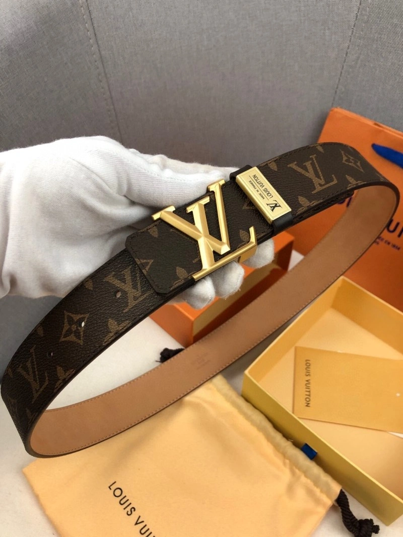 Breathable Louis Vuitton Belts 299489