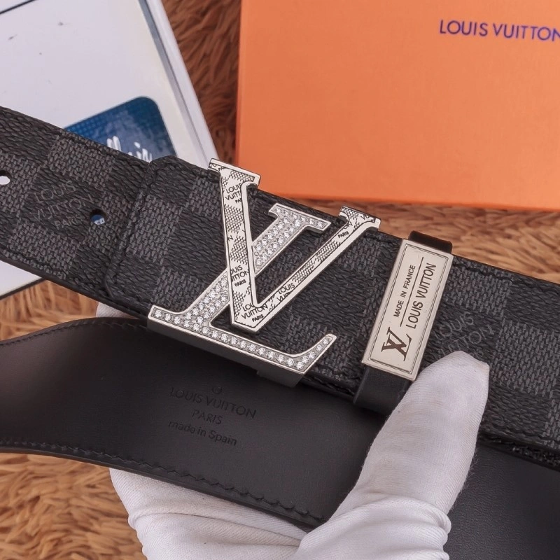 Louis Vuitton Belts Trendsetting 299496