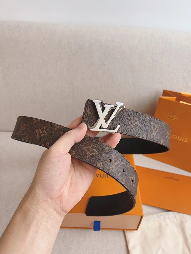 Trendsetting Louis Vuitton Belts 299468
