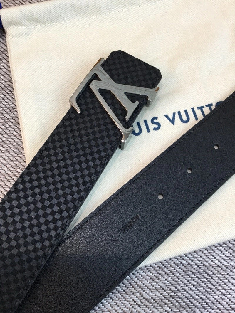 Louis Vuitton Belts FashionForward 299451