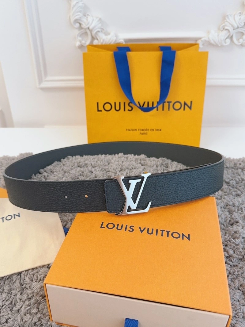 Louis Vuitton Belts ZipUp 299432